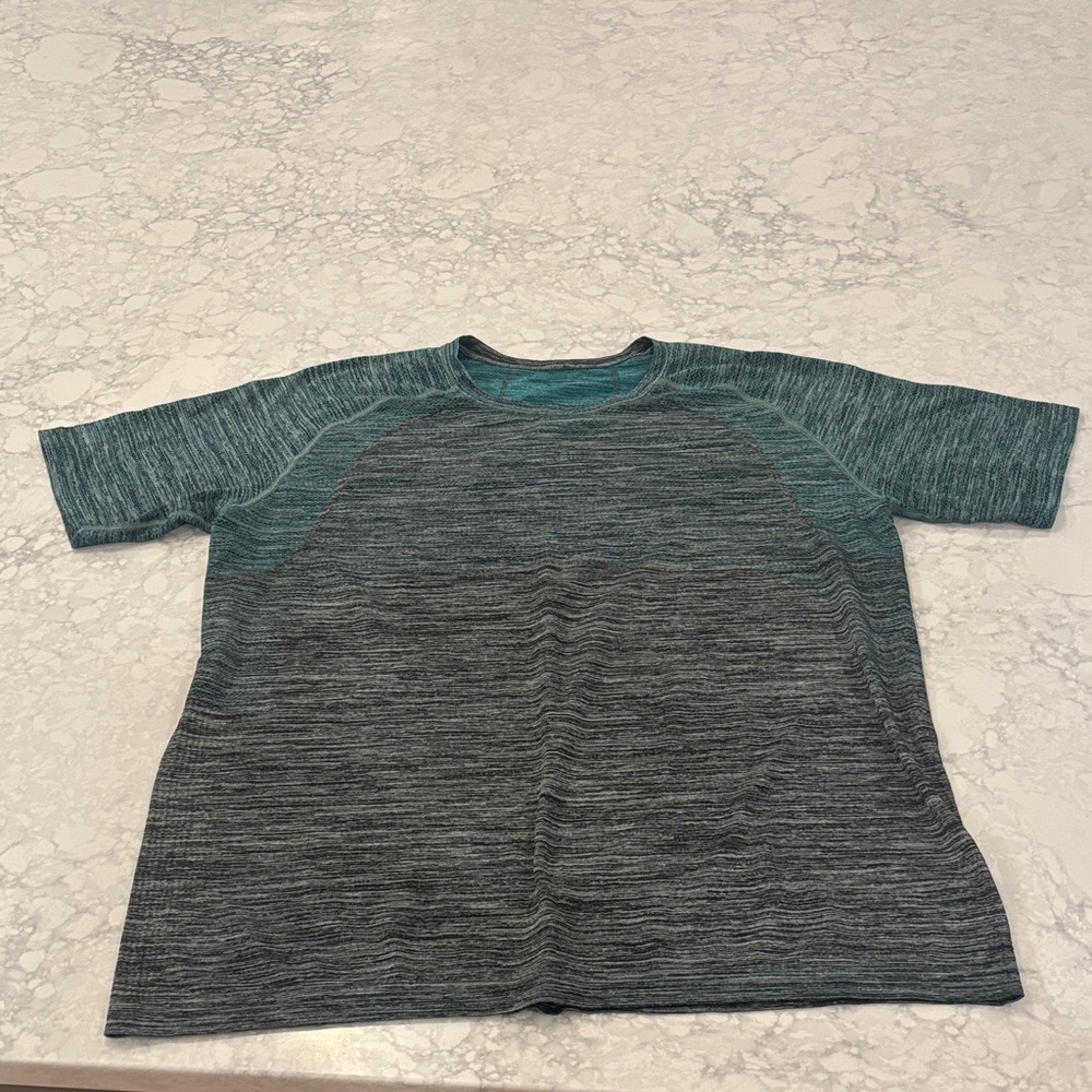 lululemon athletica Heathered Gray and Teal Short Sleeve Tee